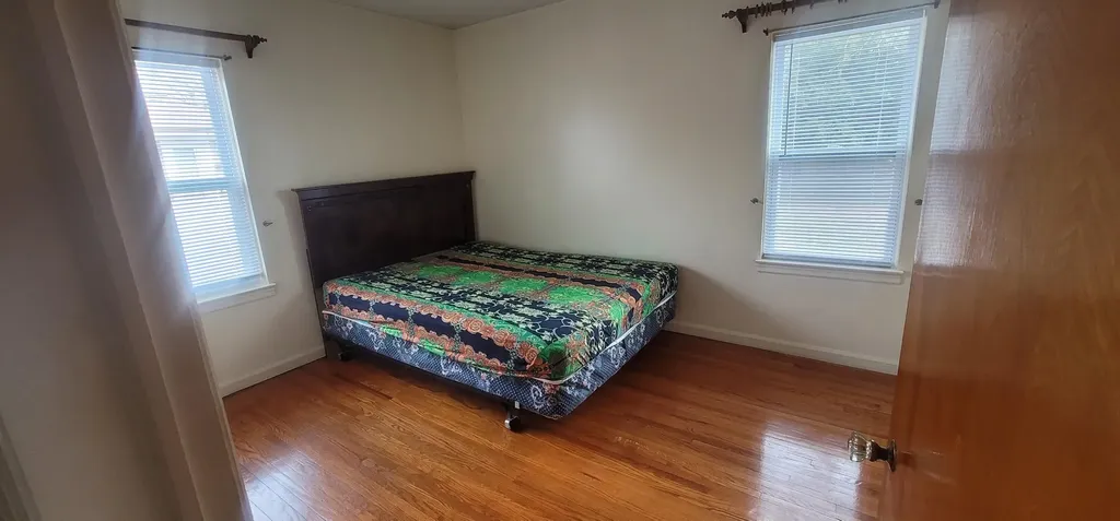 14172 Royal Grand Avenue Redford Charter Township MI 48239