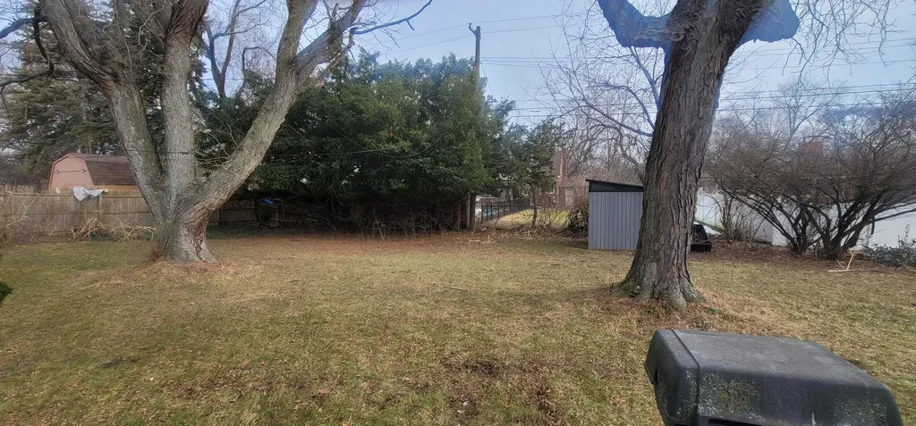 14172 Royal Grand Avenue Redford Charter Township MI 48239