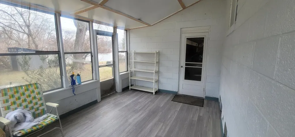14172 Royal Grand Avenue Redford Charter Township MI 48239