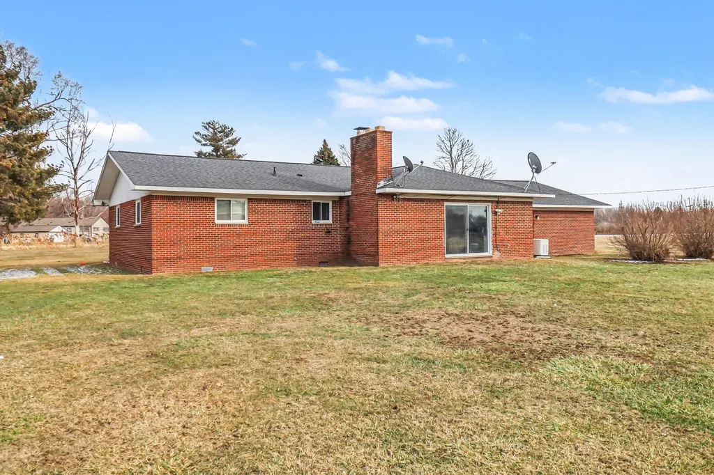 11329 Crowe Road Milan Township MI 48160