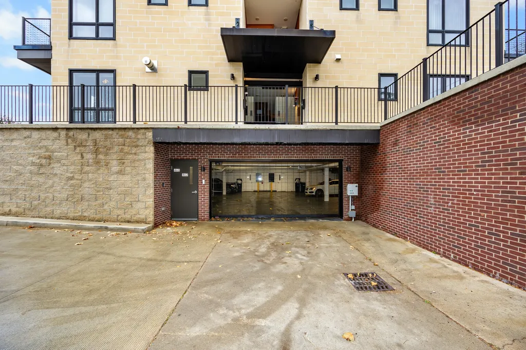 450-462 W Stadium Boulevard Ann Arbor City MI 48103