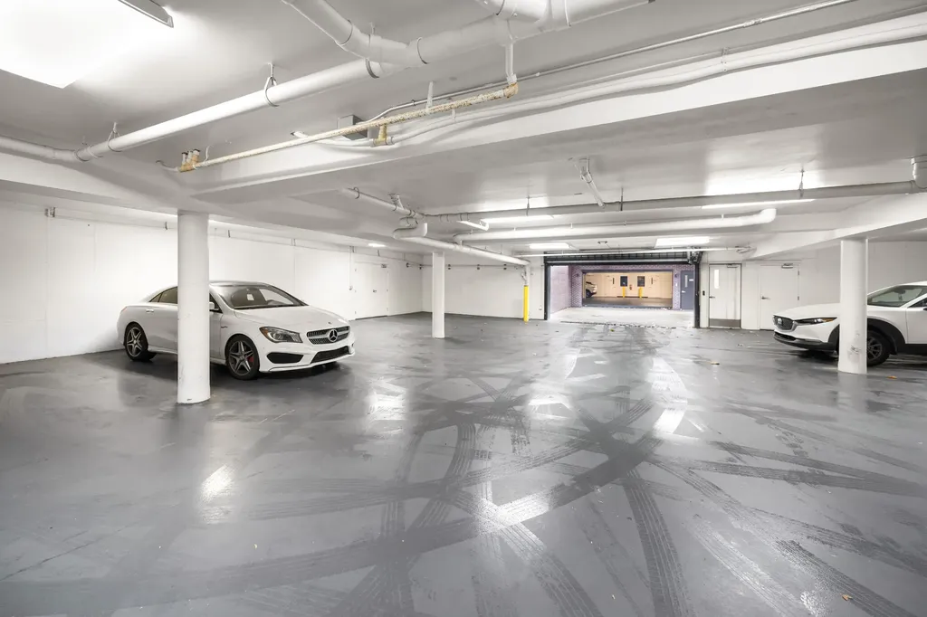 450-462 W Stadium Boulevard Ann Arbor City MI 48103