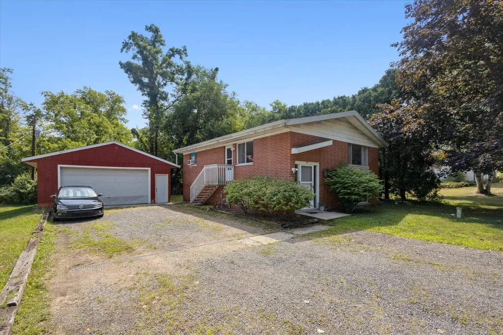 7039 Curtis Drive Coloma Charter Township MI 49038