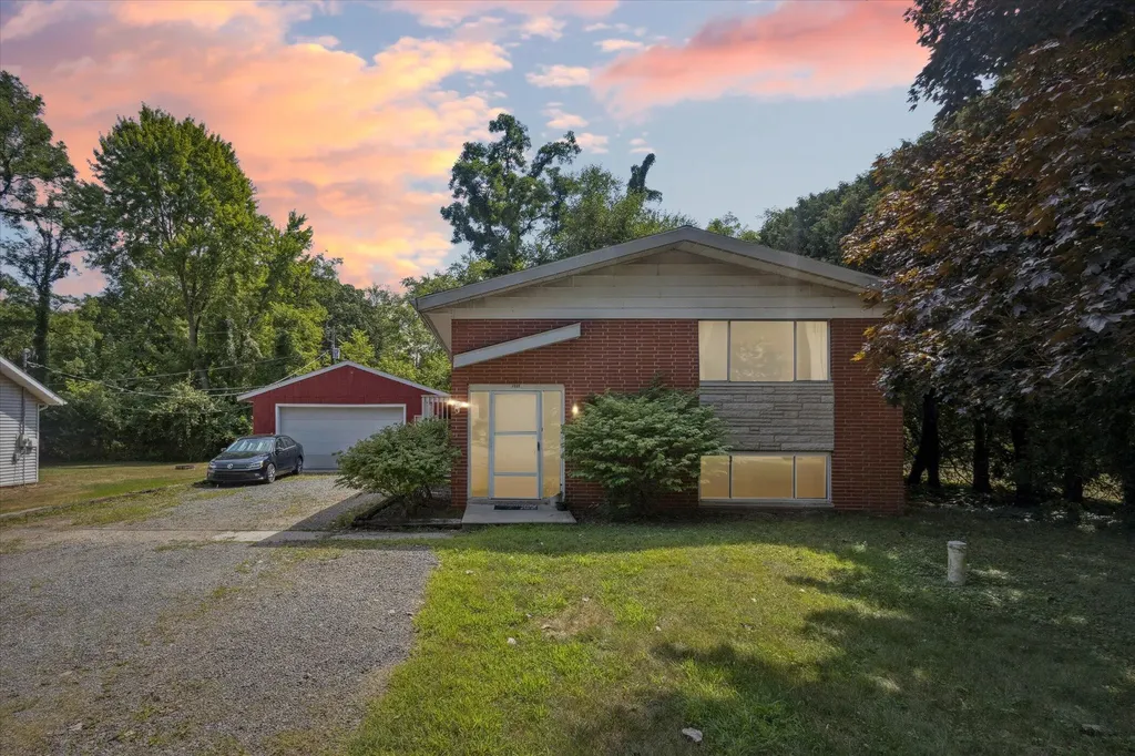7039 Curtis Drive Coloma Charter Township MI 49038