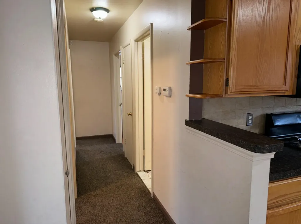 13467 Charlotte Avenue Warren City MI 48089
