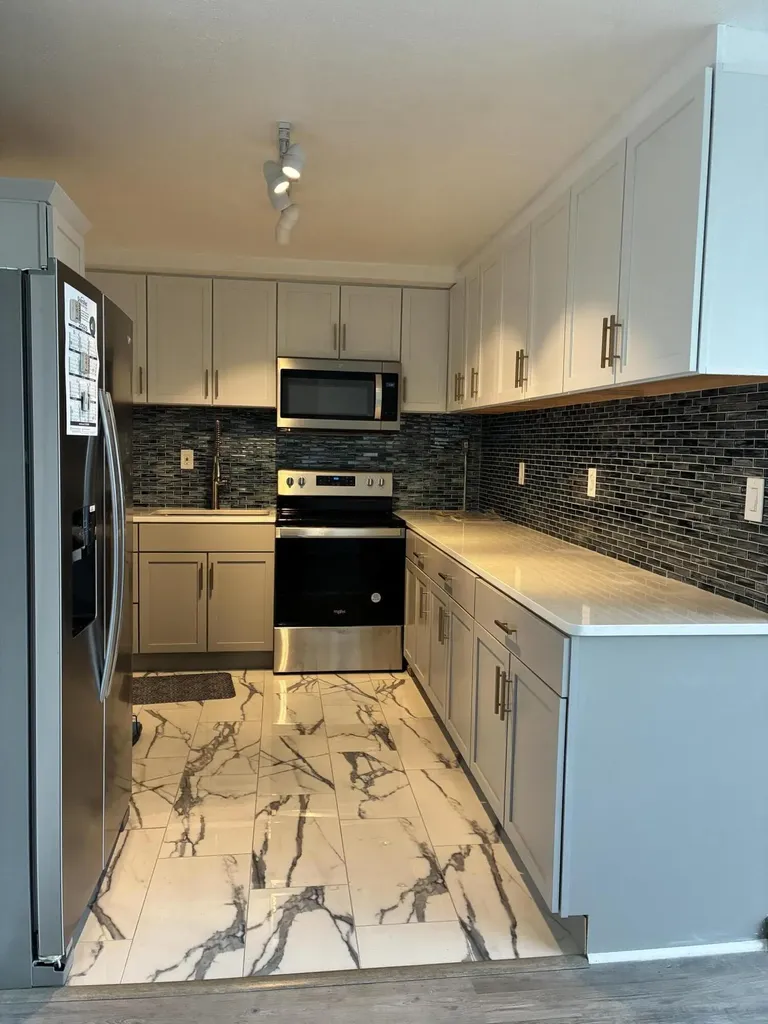 8900 E Jefferson Avenue Detroit City MI 48214