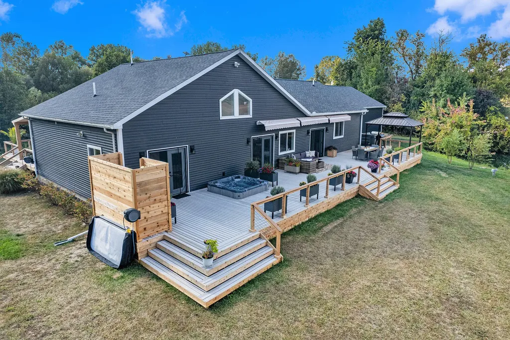 7914 Stony Lake Road Napoleon Township MI 49201