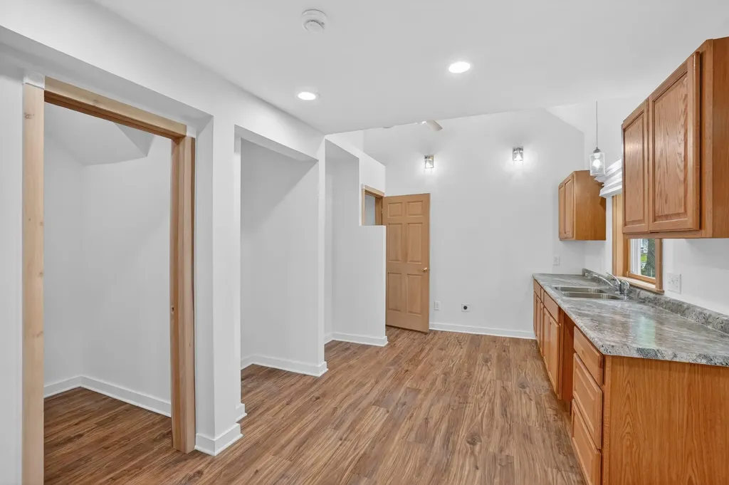 1109 S Genesee Drive Lansing City MI 48915