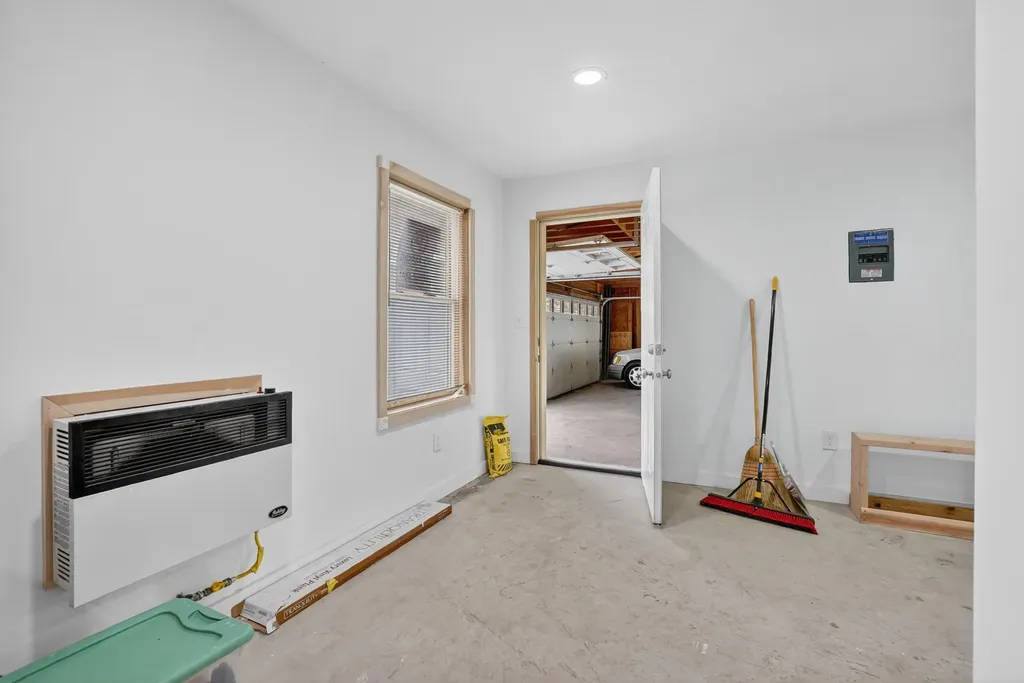 1109 S Genesee Drive Lansing City MI 48915