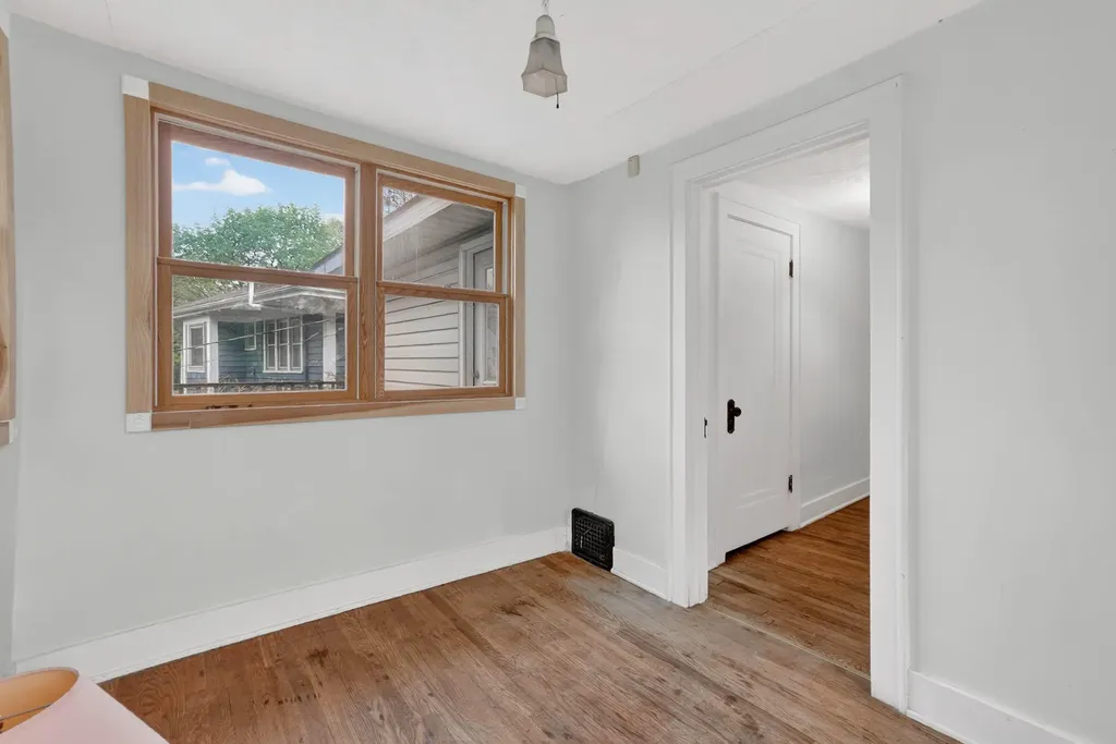 1109 S Genesee Drive Lansing City MI 48915