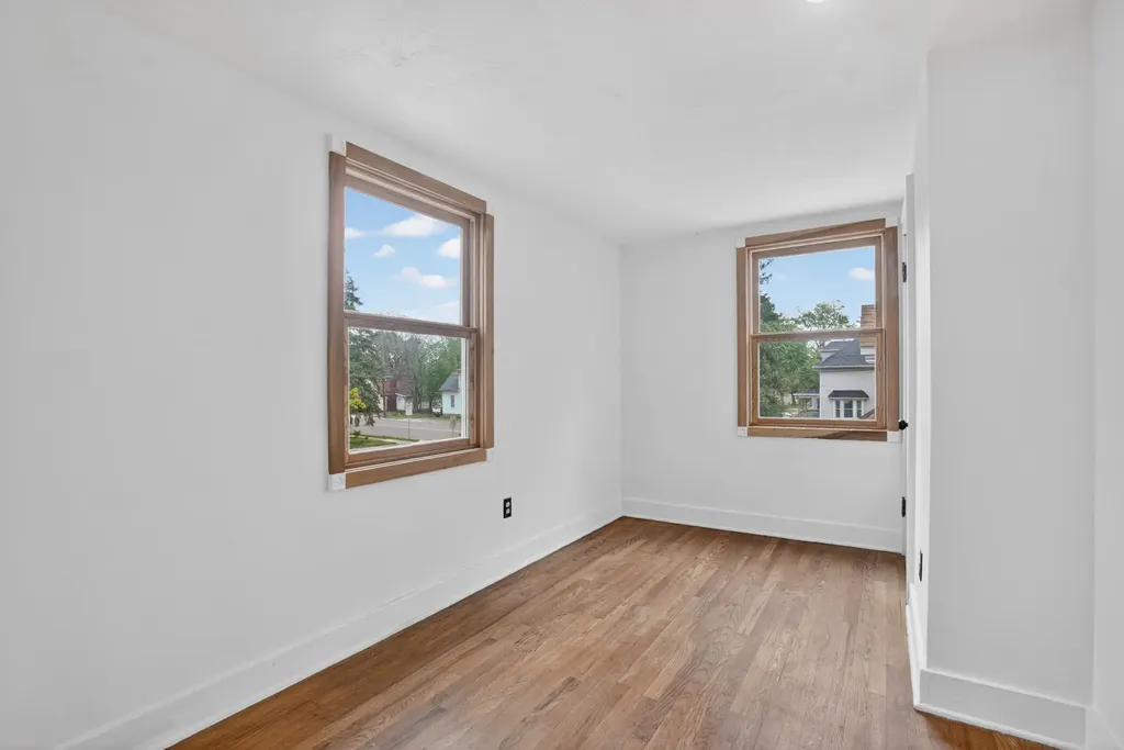 1109 S Genesee Drive Lansing City MI 48915