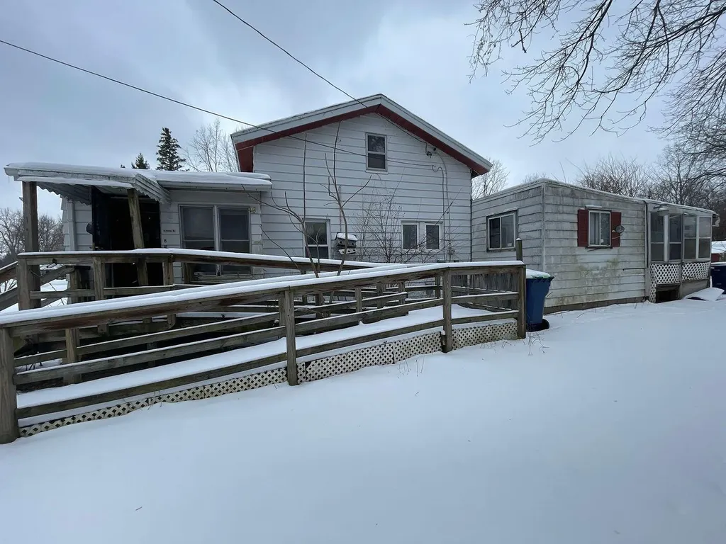 320 Lutzke Road Thomas Township MI 48609