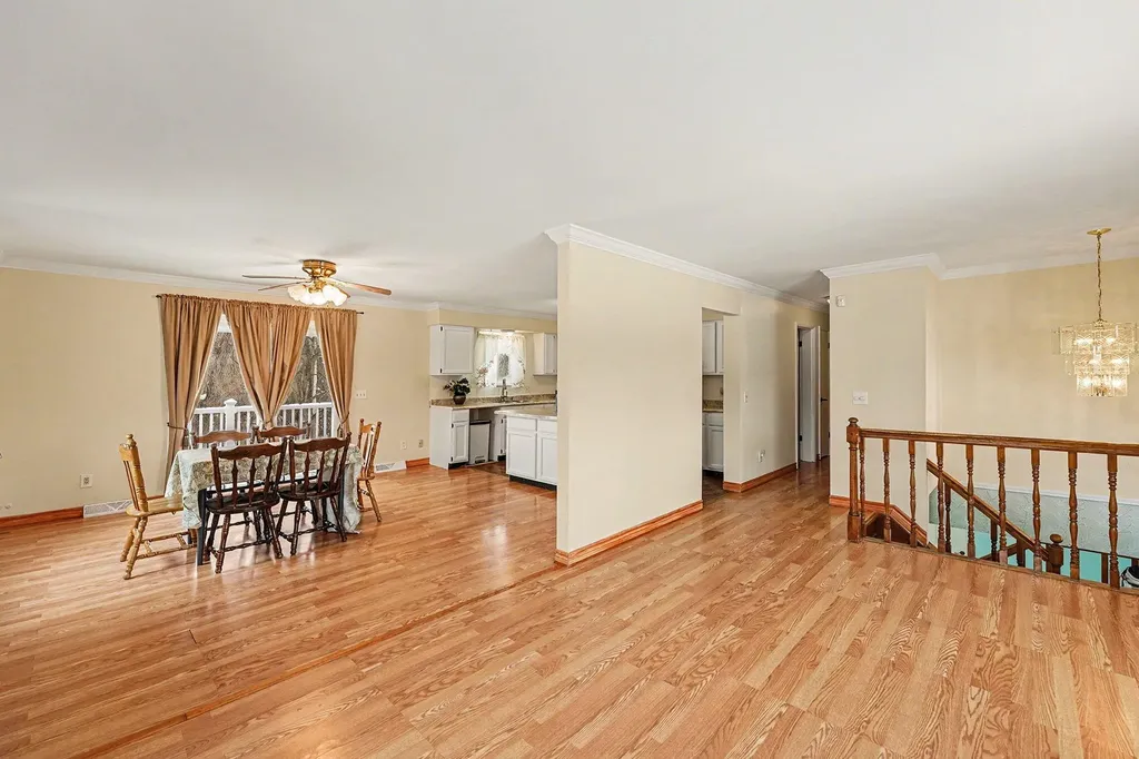 24213 Broadview Street Farmington Hills City MI 48336