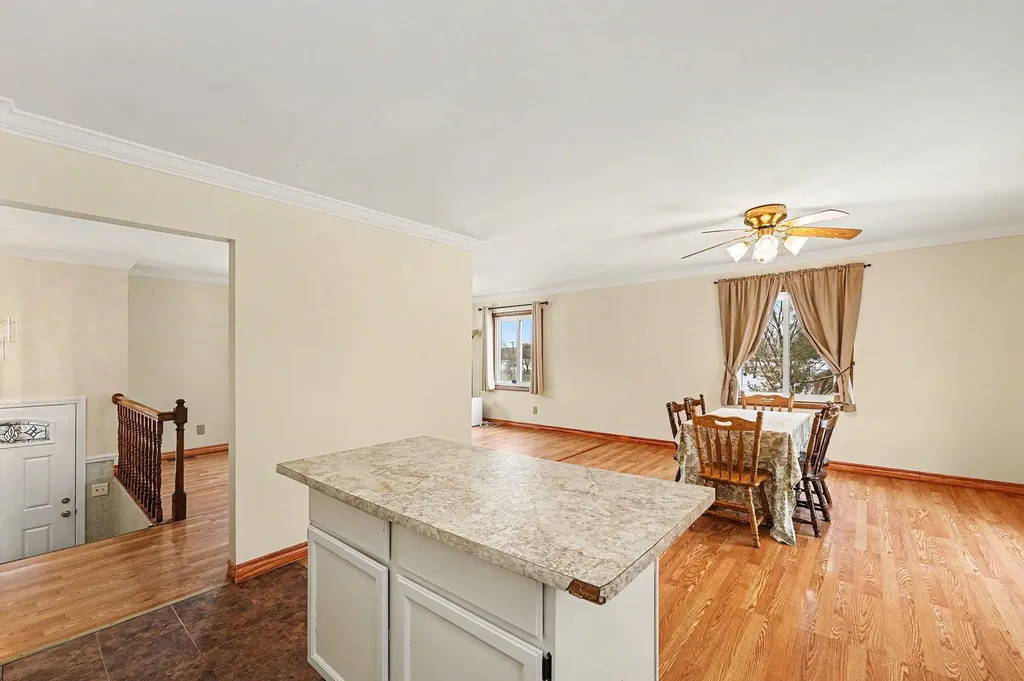 24213 Broadview Street Farmington Hills City MI 48336