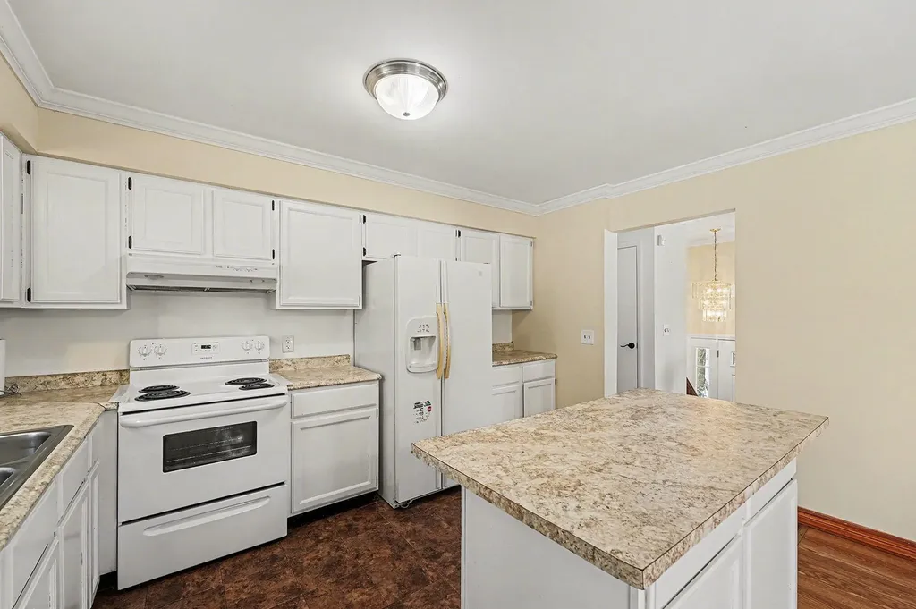 24213 Broadview Street Farmington Hills City MI 48336