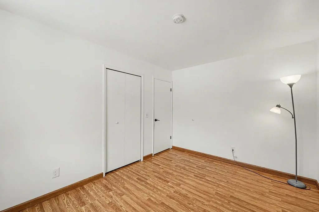 24213 Broadview Street Farmington Hills City MI 48336