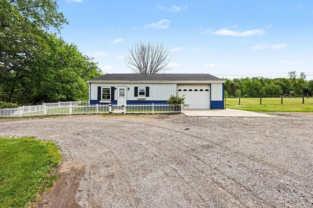 10955 Sooten Road Manchester Township MI 48158