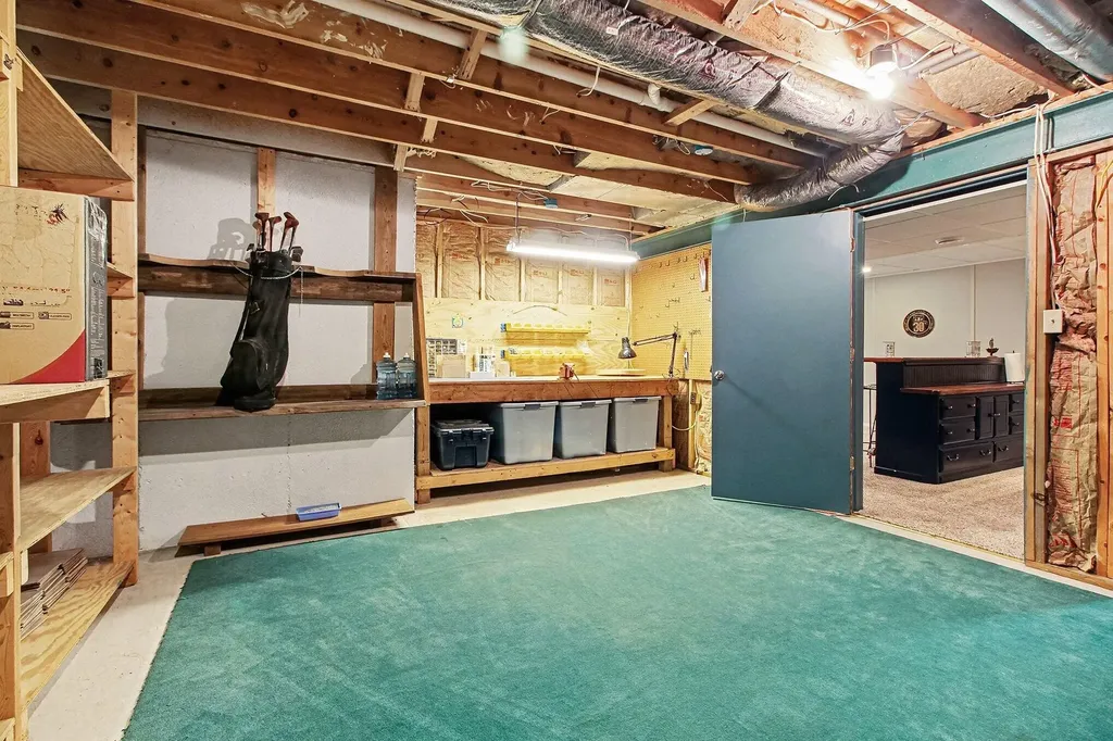 1335 N Silo Ridge Drive Pittsfield Charter Township MI 48108