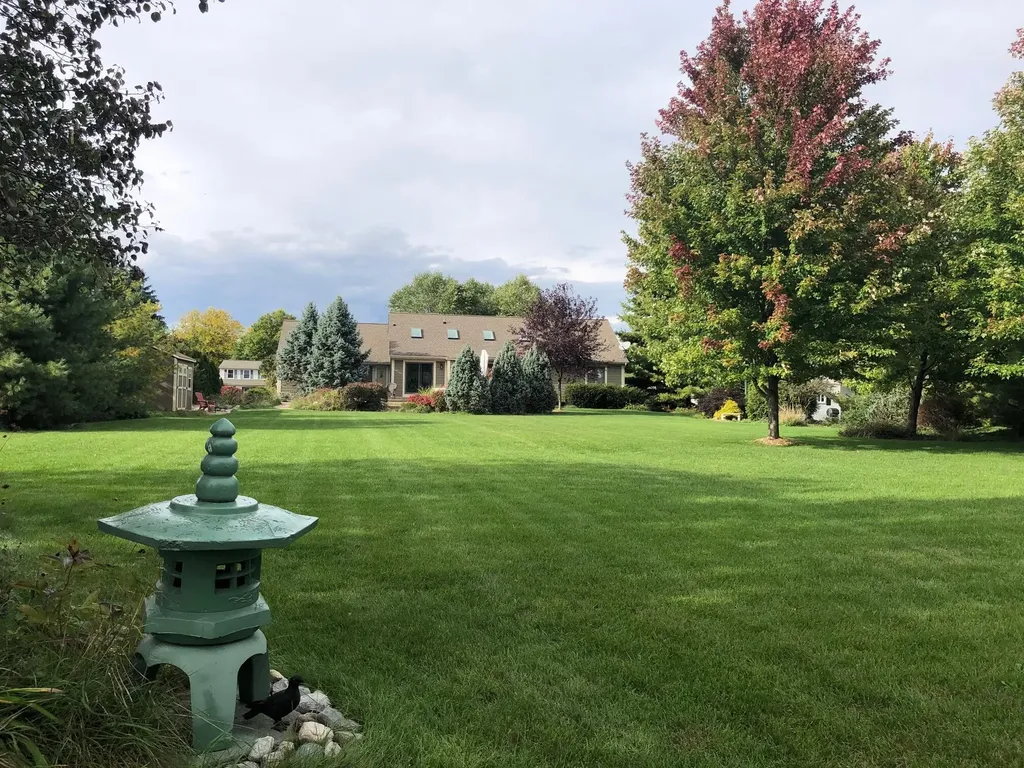 1335 N Silo Ridge Drive Pittsfield Charter Township MI 48108