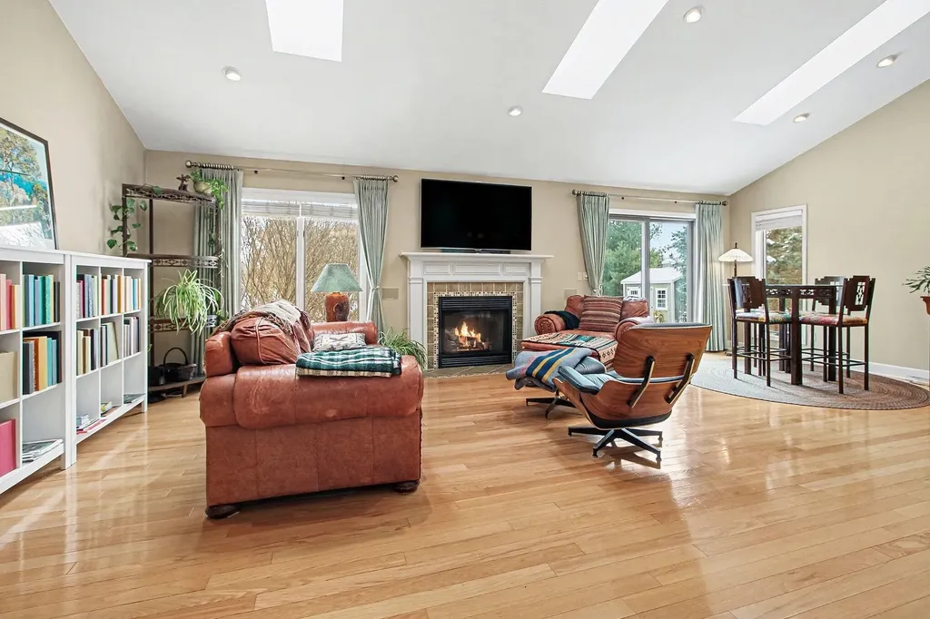 1335 N Silo Ridge Drive Pittsfield Charter Township MI 48108