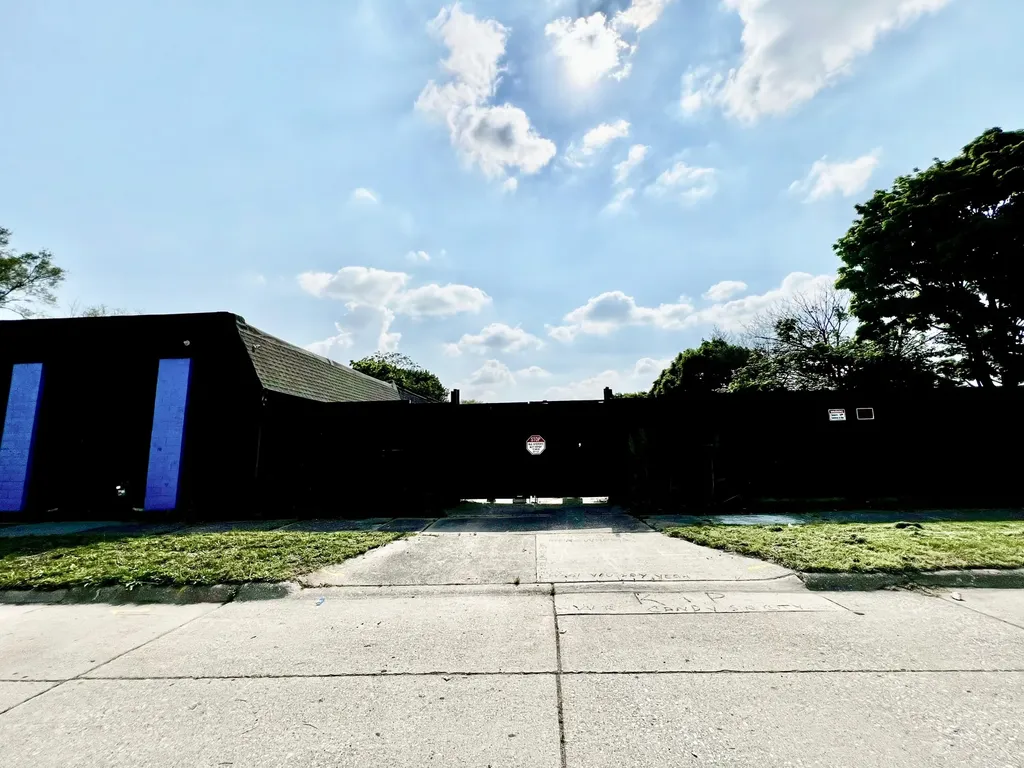 6450 E Hancock Street Detroit City MI 48207