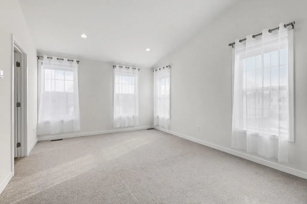 2824 Ridington Road Ann Arbor City MI 48105
