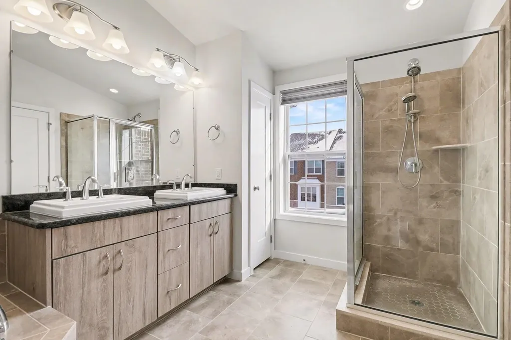 2824 Ridington Road Ann Arbor City MI 48105