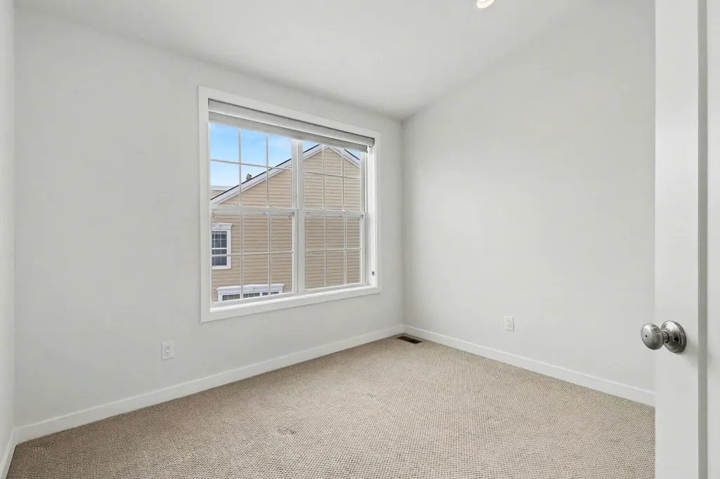 2824 Ridington Road Ann Arbor City MI 48105