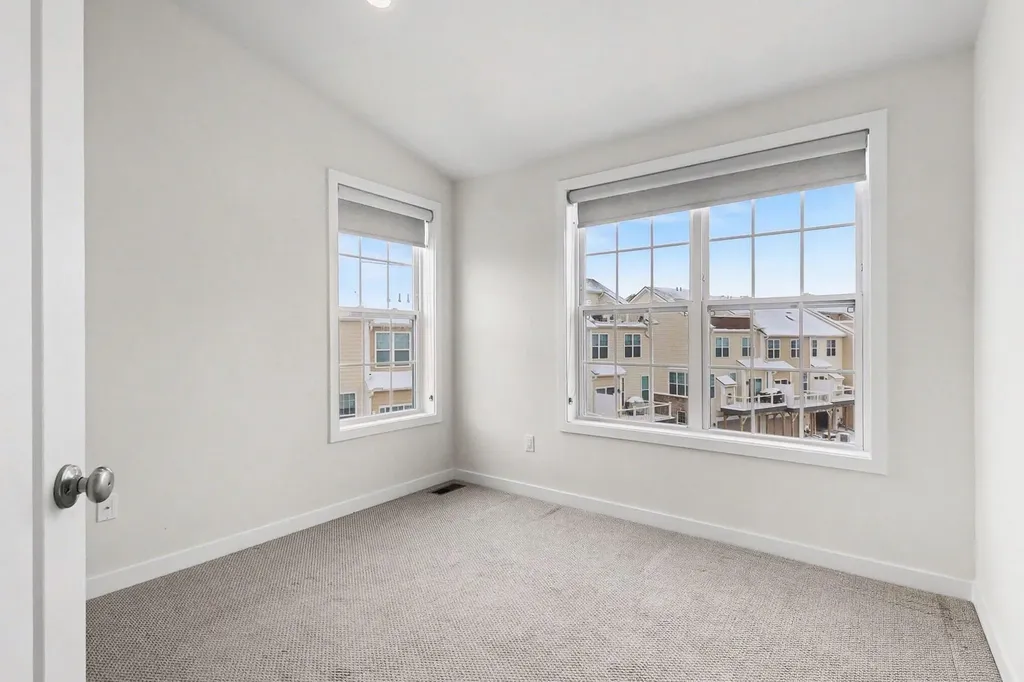 2824 Ridington Road Ann Arbor City MI 48105