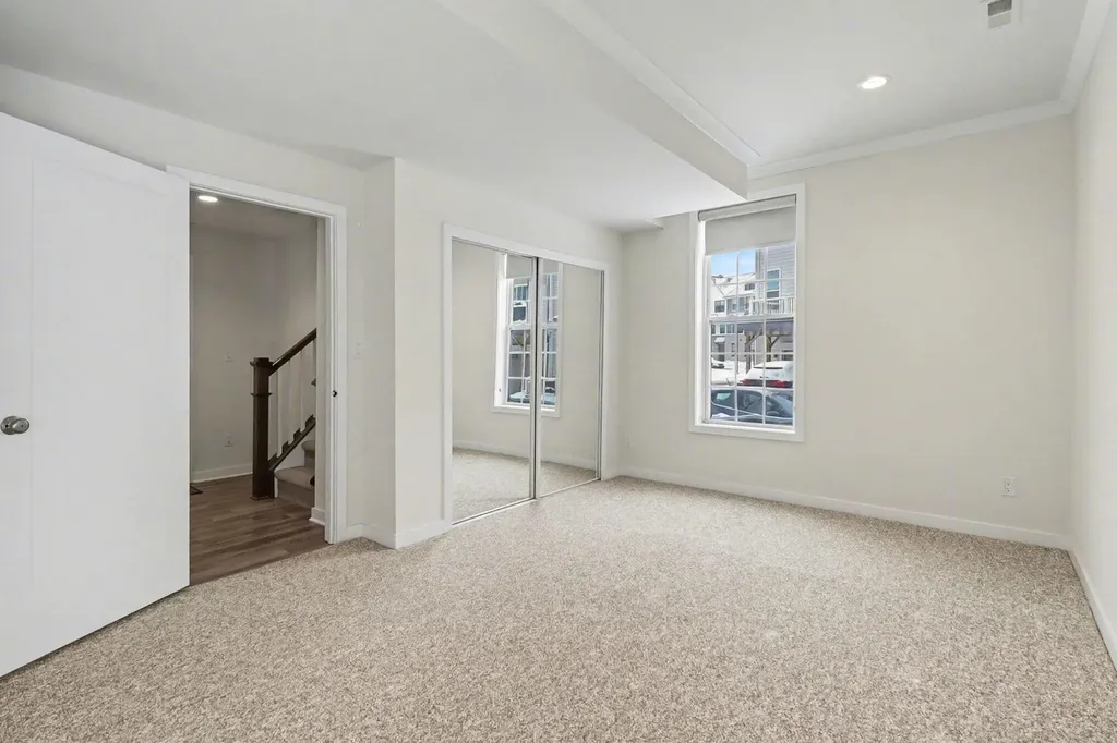 2824 Ridington Road Ann Arbor City MI 48105