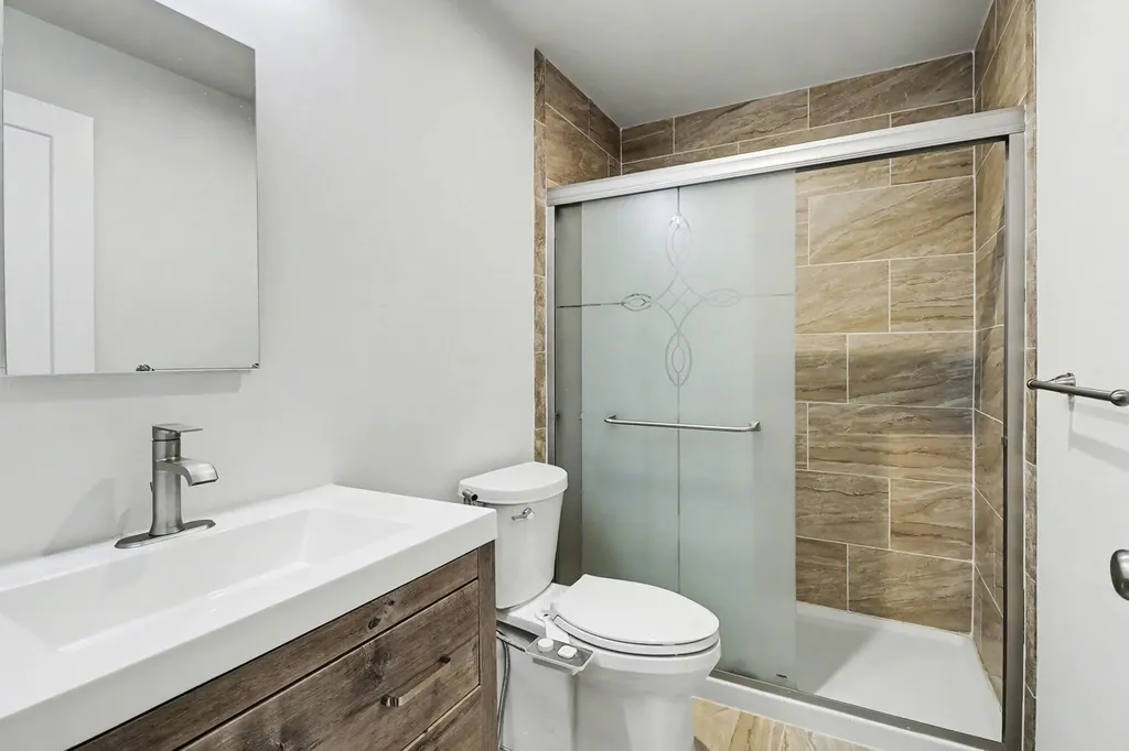 2824 Ridington Road Ann Arbor City MI 48105