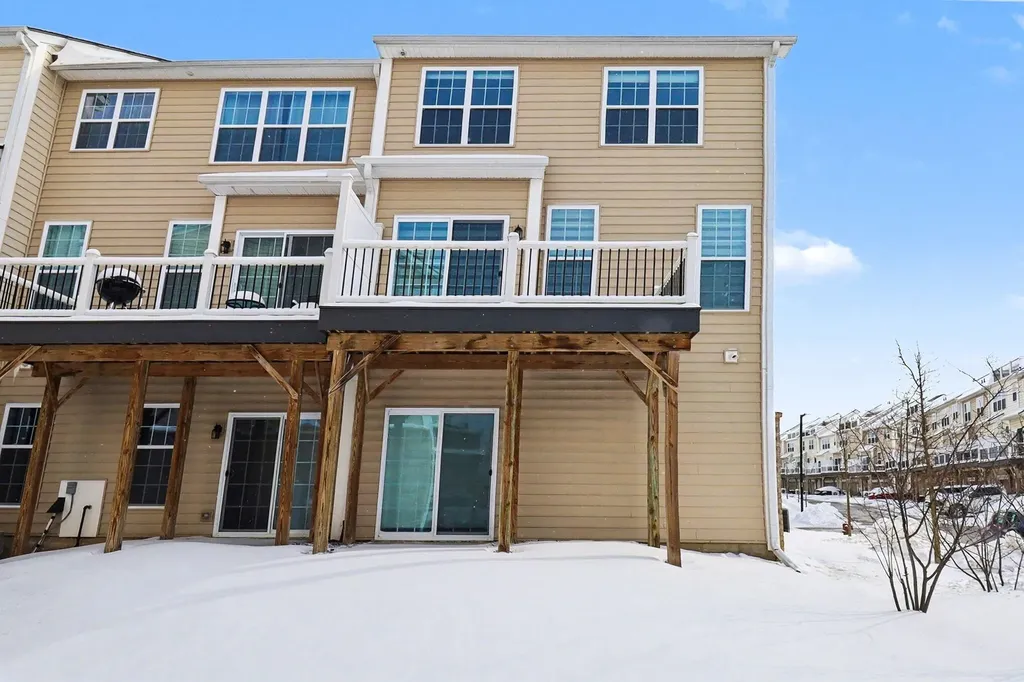 2824 Ridington Road Ann Arbor City MI 48105