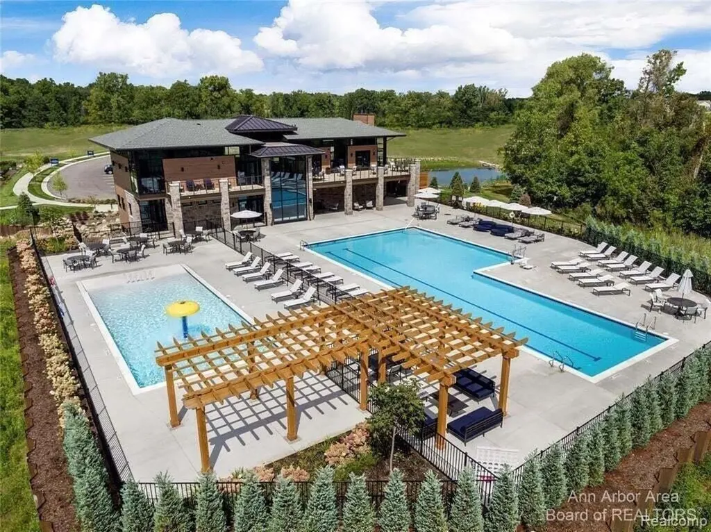 2824 Ridington Road Ann Arbor City MI 48105