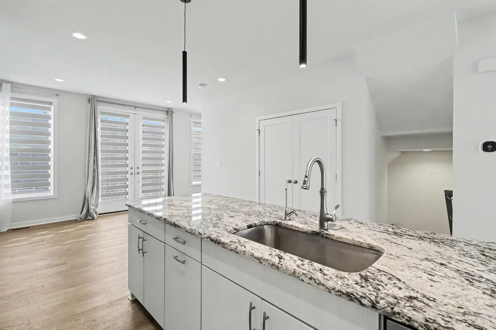 2824 Ridington Road Ann Arbor City MI 48105