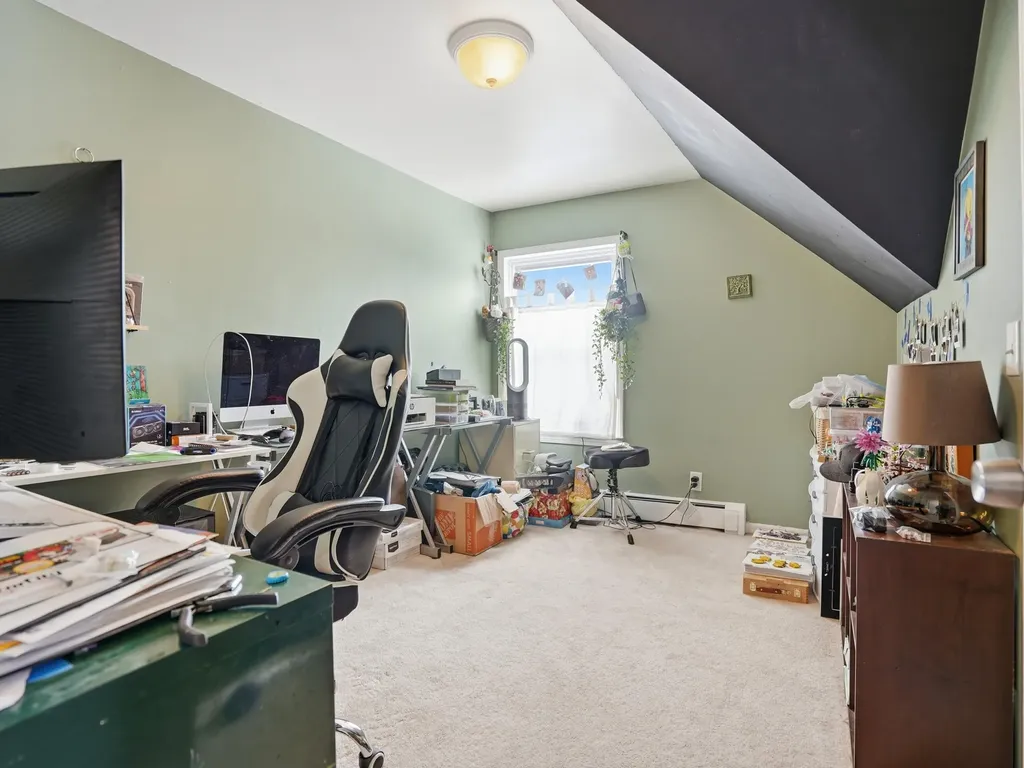 12126 Centralia Redford Charter Township MI 48239