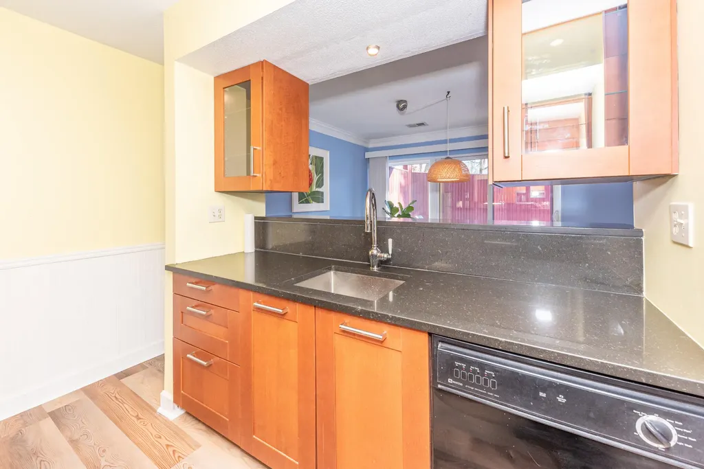 2407 Packard, 43e Street Ann Arbor City MI 48104