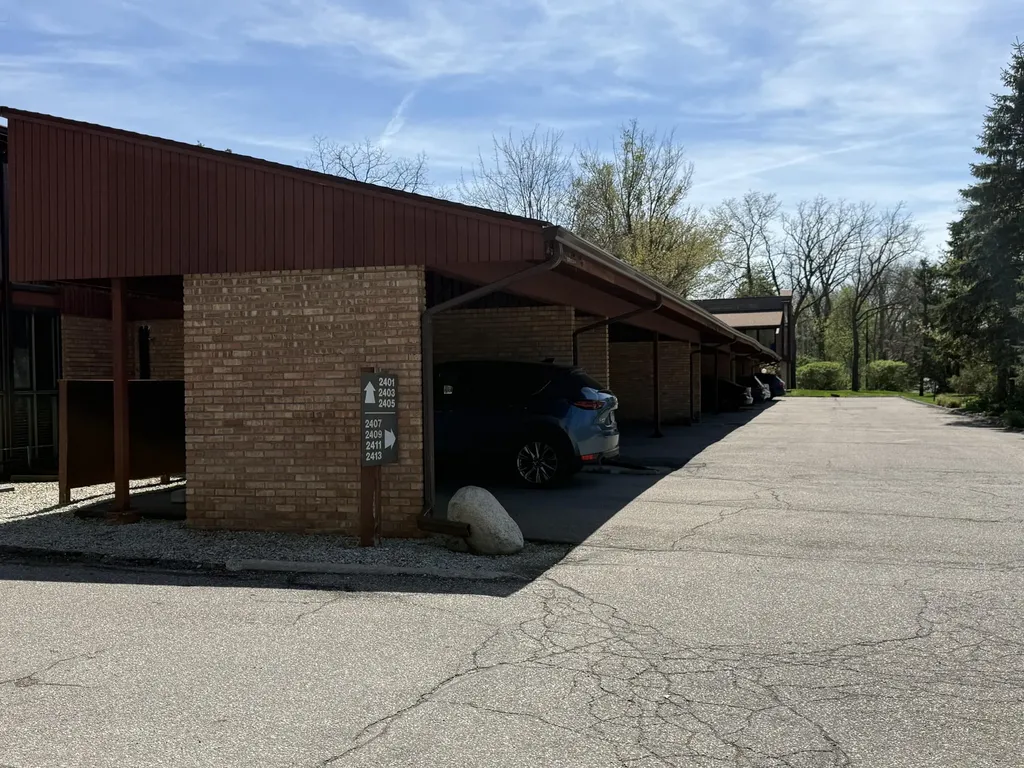 2407 Packard, 43e Street Ann Arbor City MI 48104
