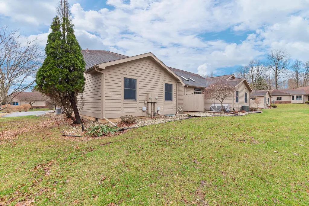 500 Richlyn Drive Adrian Township MI 49221