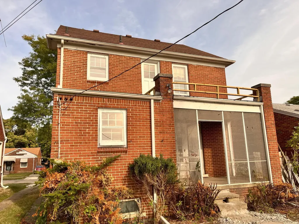 9909 Coyle Street Detroit City MI 48227