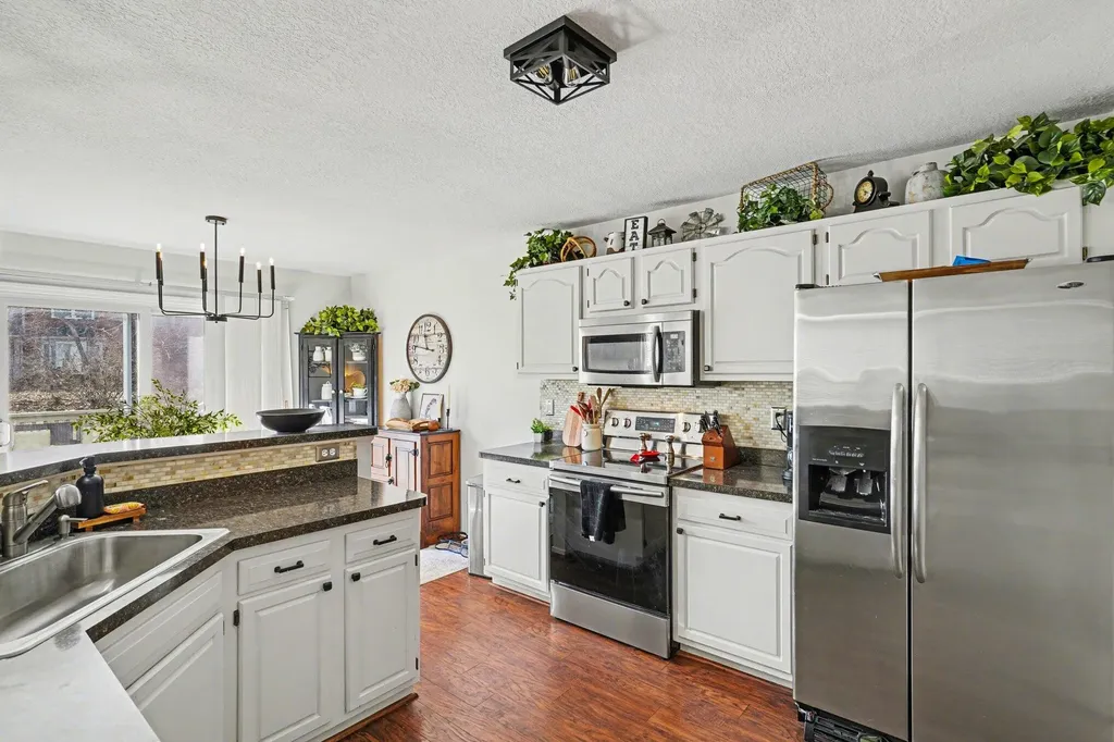 4404 Willow View Court Genoa Township MI 48843