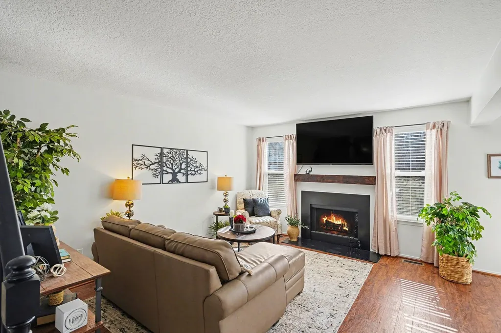 4404 Willow View Court Genoa Township MI 48843