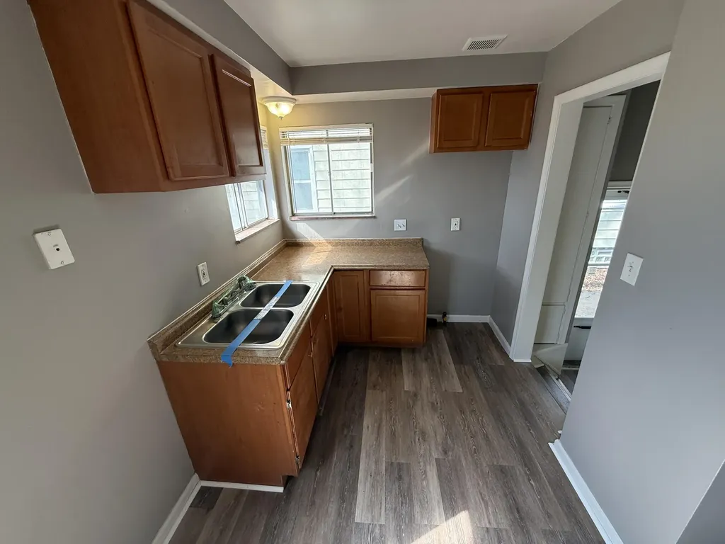 8134 Hudson Avenue Warren City MI 48089