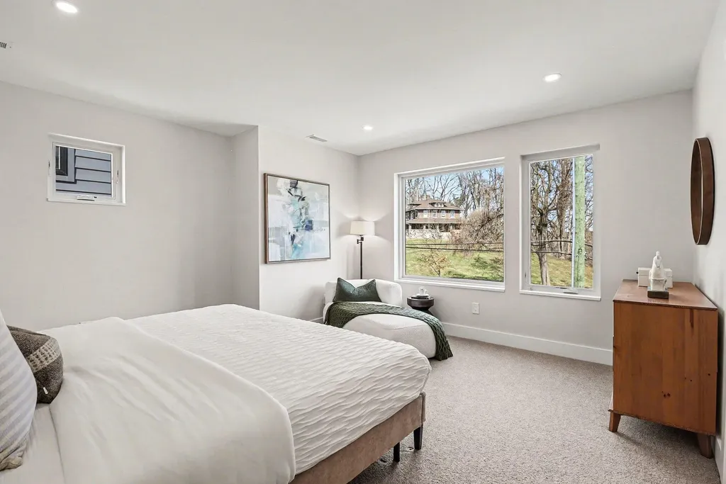 209 Sunset Road Ann Arbor City MI 48103