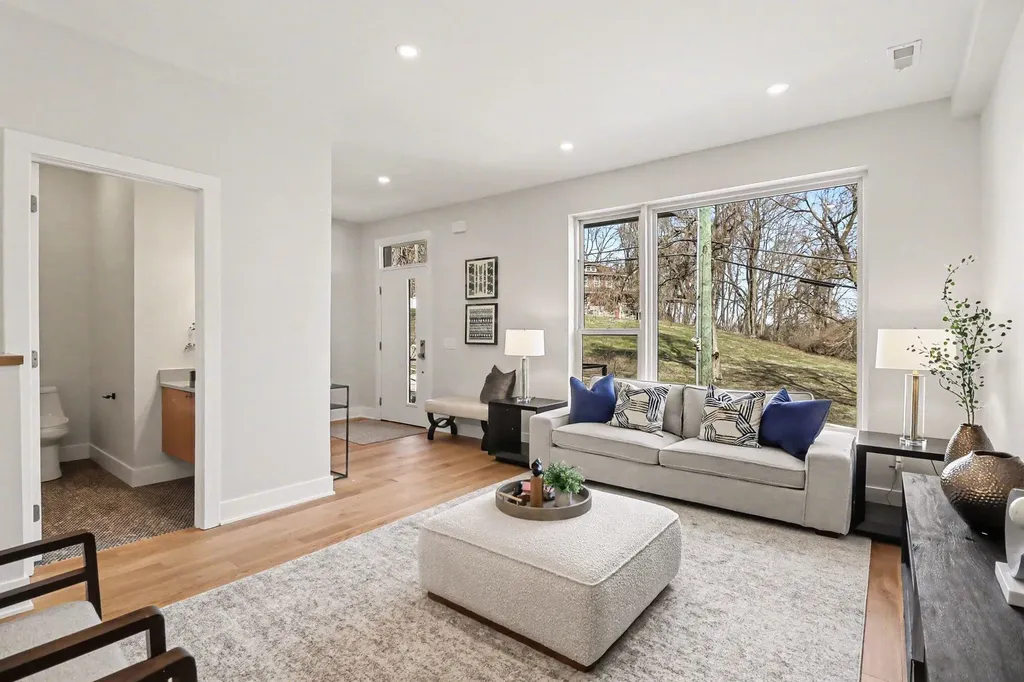 209 Sunset Road Ann Arbor City MI 48103