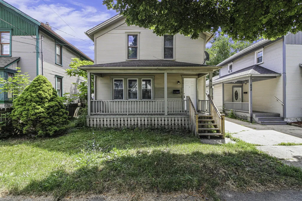 612 N Walnut Street Lansing City MI 48933