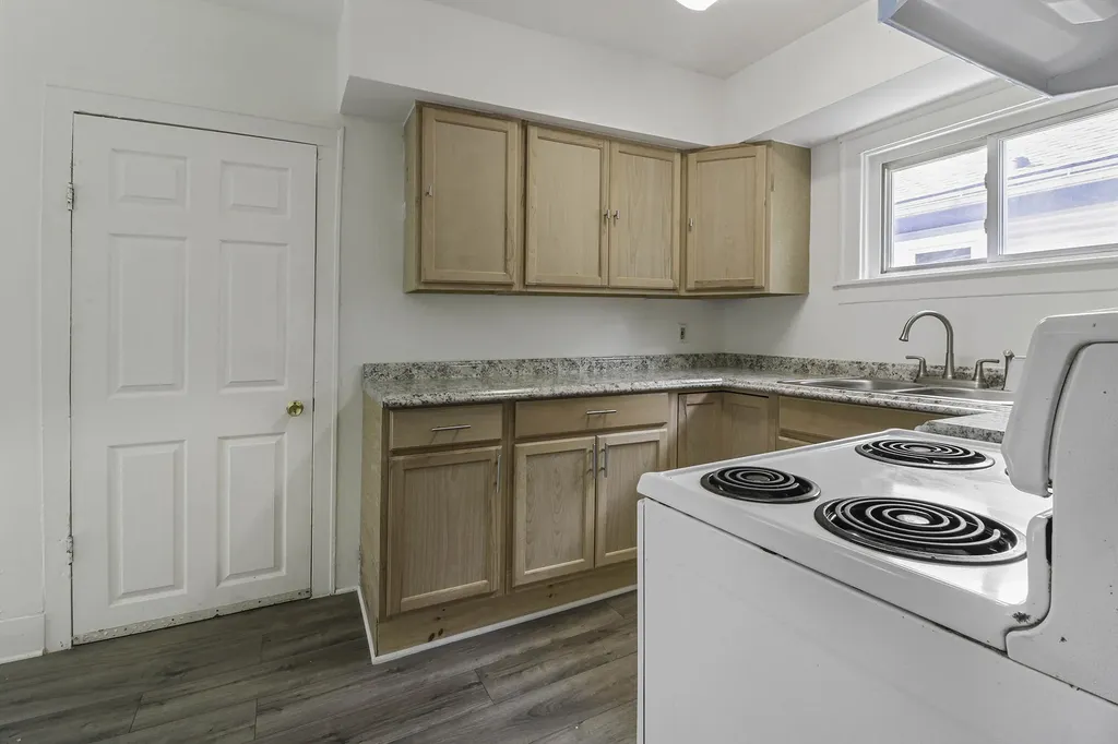 612 N Walnut Street Lansing City MI 48933