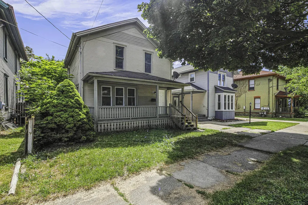 612 N Walnut Street Lansing City MI 48933