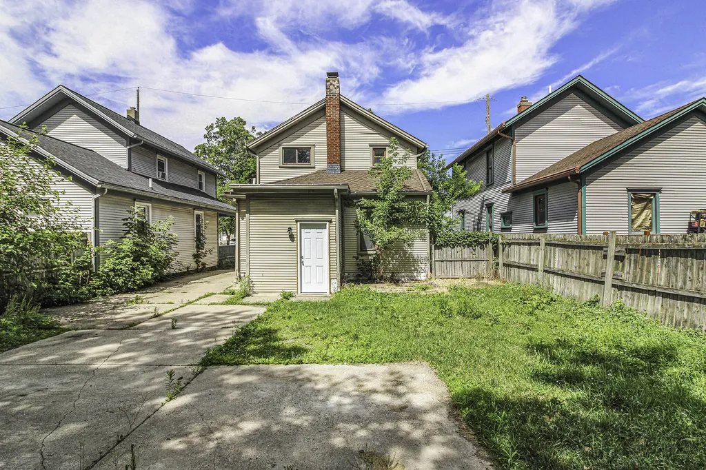 612 N Walnut Street Lansing City MI 48933