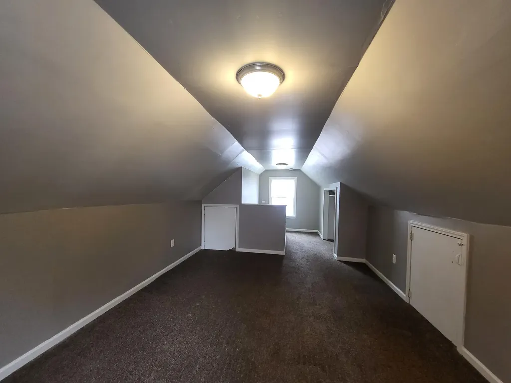 15335 Semrau Avenue Eastpointe City MI 48021