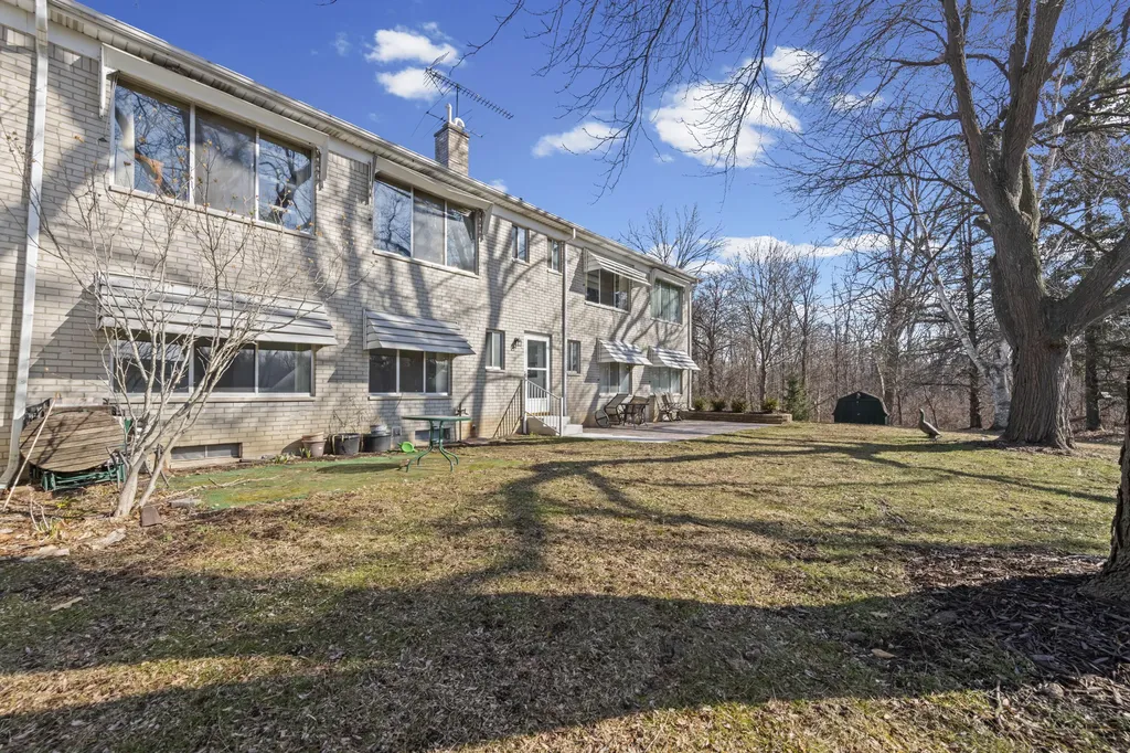5955 Alan Drive Brighton Township MI 48116